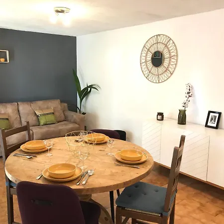 Superbe Bas De Villaix Apartment